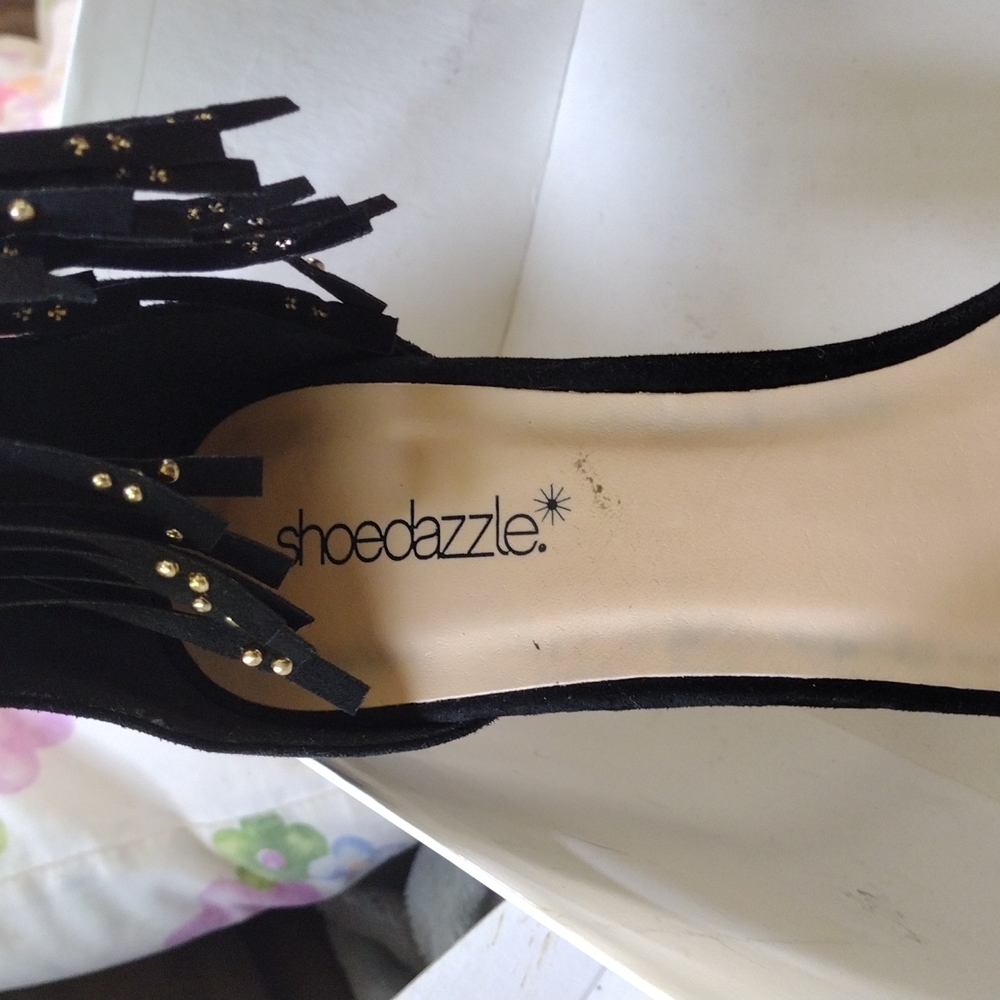 Heels - Picture 4 of 5